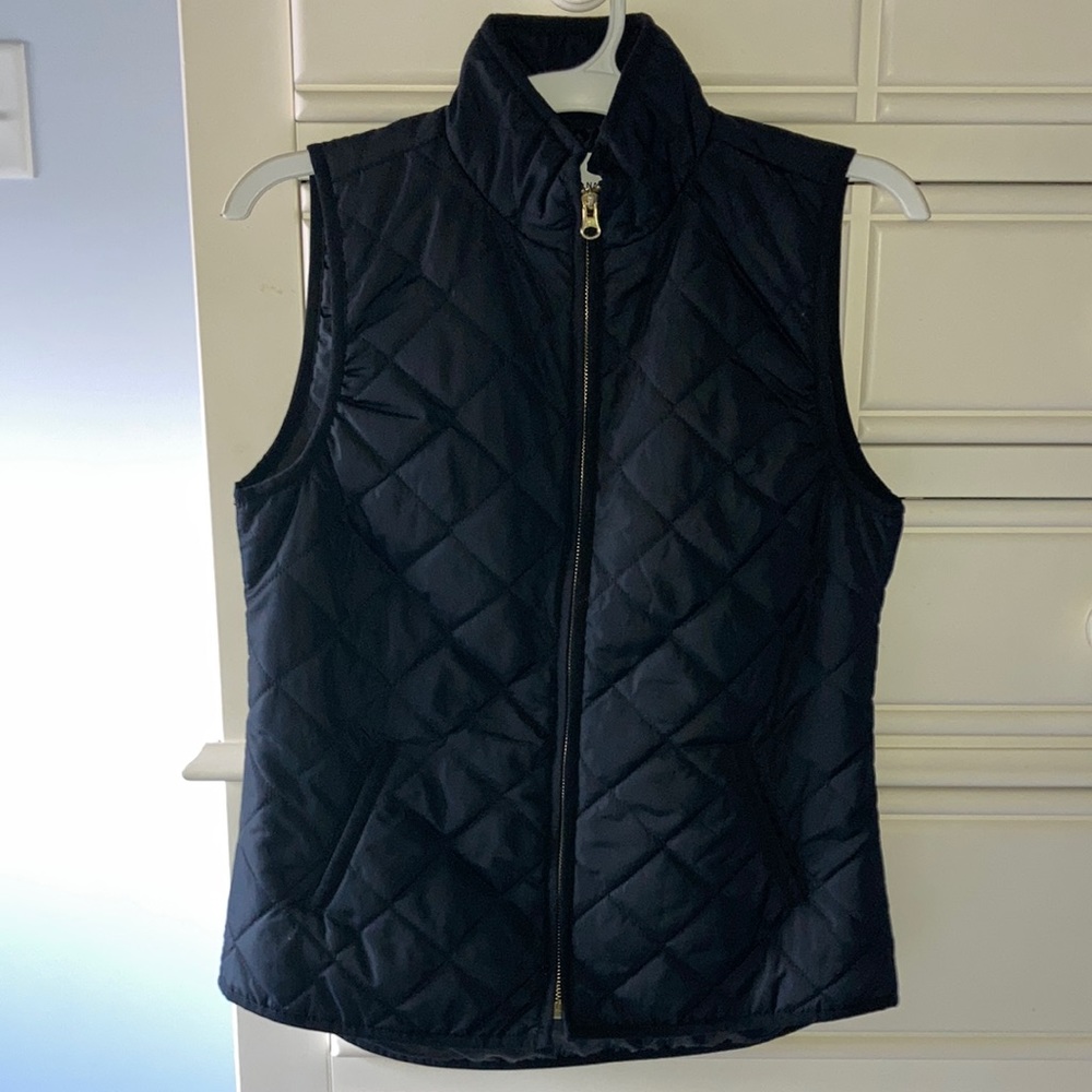 NWOT Old Navy Black Quilted Vest